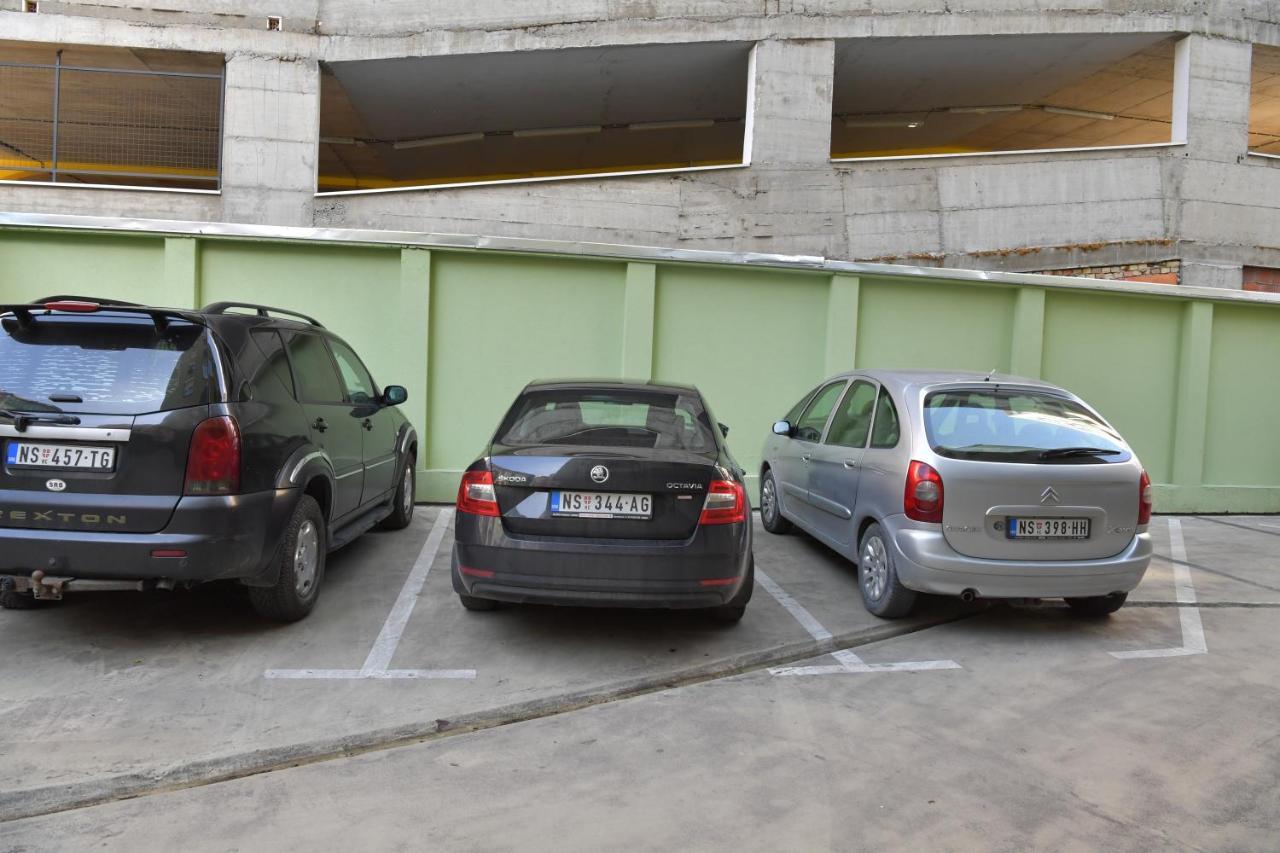 Apartamento Mina Penthouse Novi Sad Exterior foto